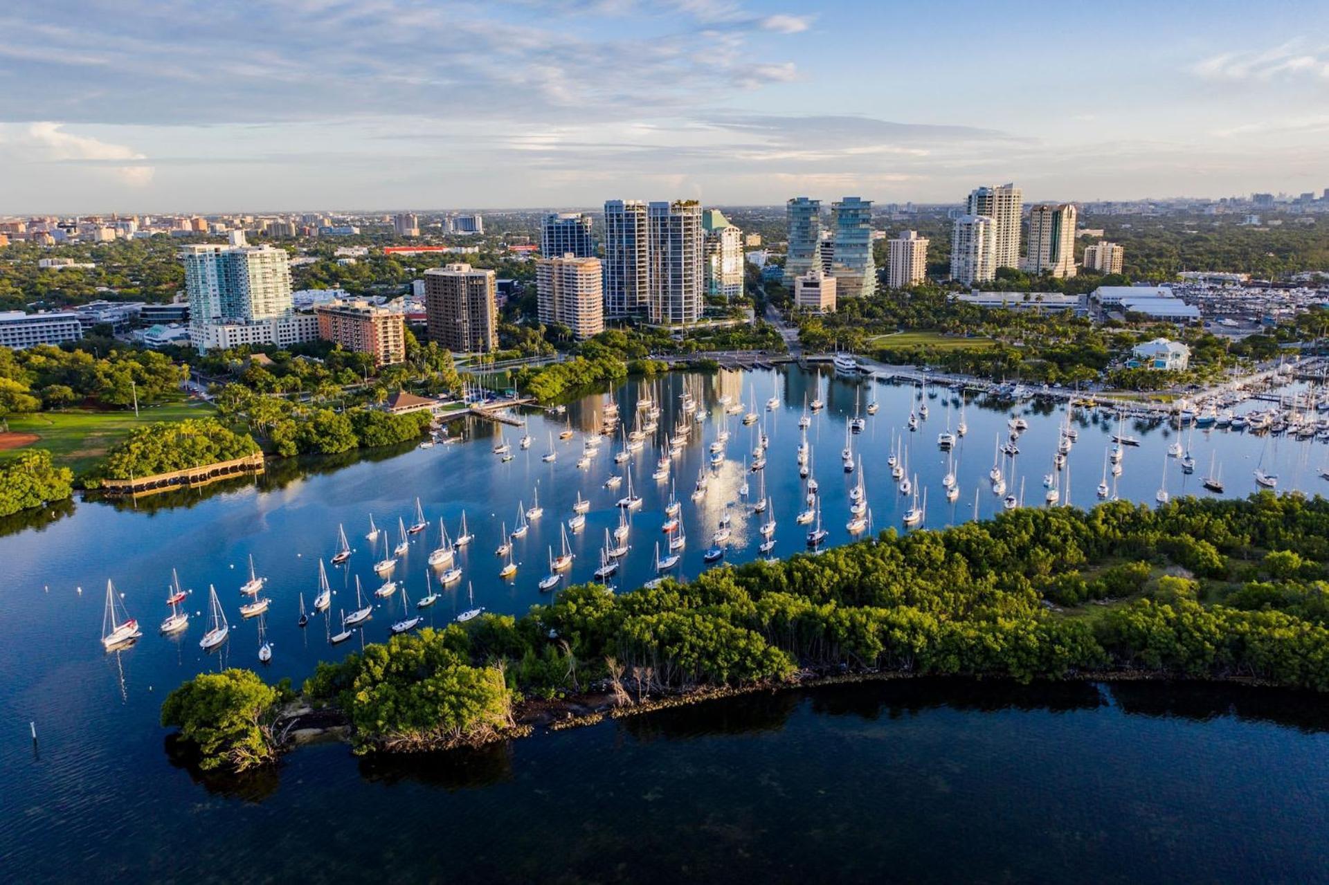 Mvr - Vibes From Your Balcony Retreat Miami